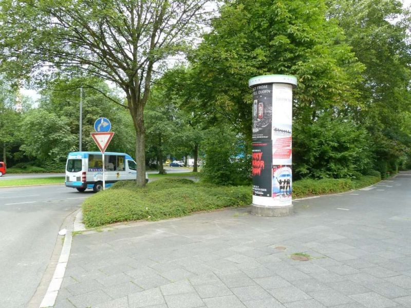Holsterhauser Str.   9-11/Hölderlinstr.