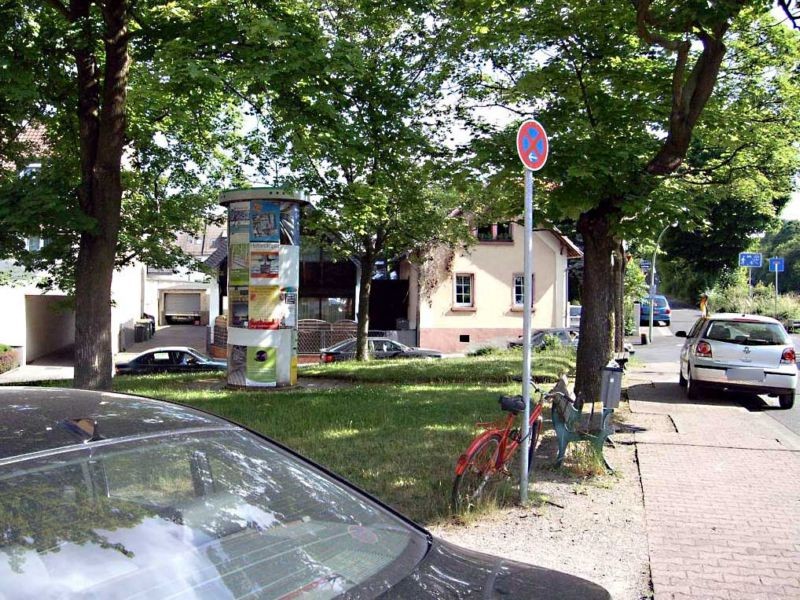 Lachweg/Dreihäusergasse/Bahnübergang