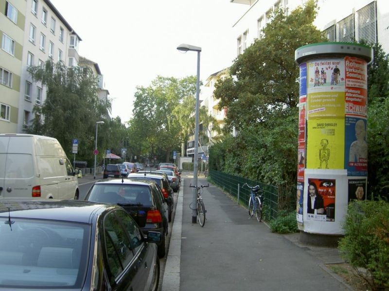 Adam-Karrillon-Str. 35/Raimundistr./Gymnasium
