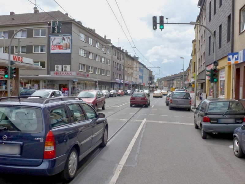 Friedrich-Ebert-Str. 348 li. quer