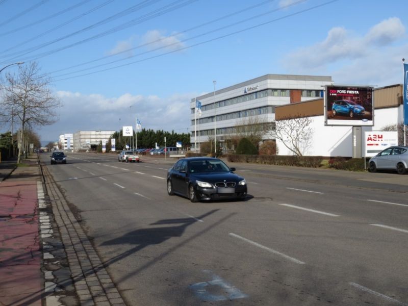 Hans-Böckler-Str.   4/We.li. CS
