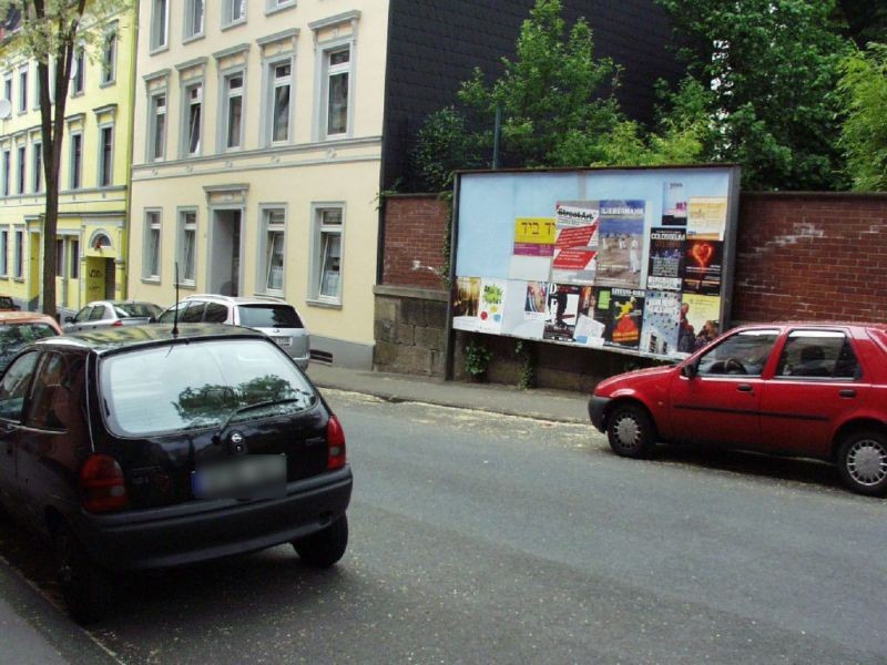 Normannenstr.  51/Schule