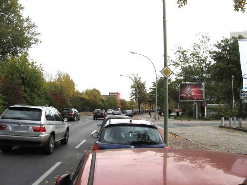 Nonnendammallee  11-14 Nh. Am Juliusturm