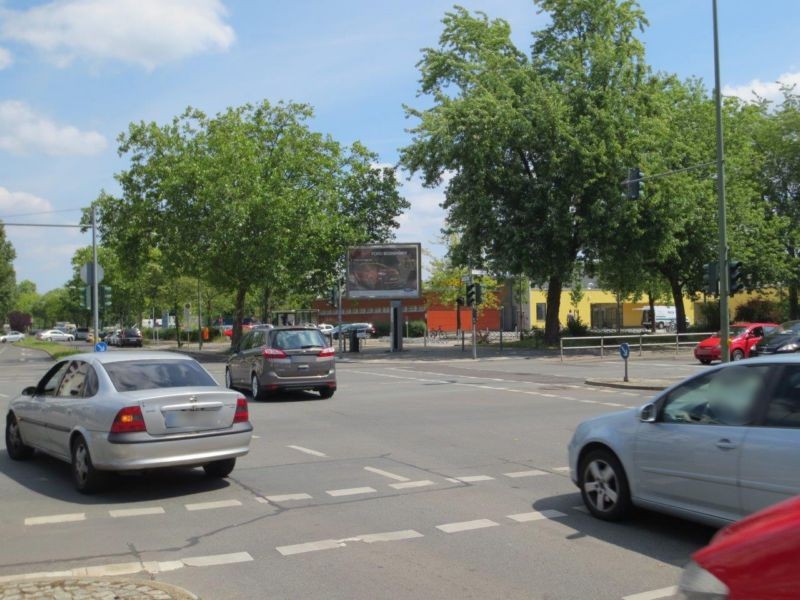 Lipschitzallee  33/Fritz-Erler-Allee