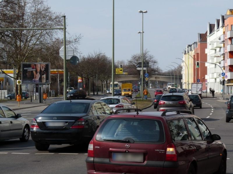 Scharnweberstr. vor 81 A/We.li.