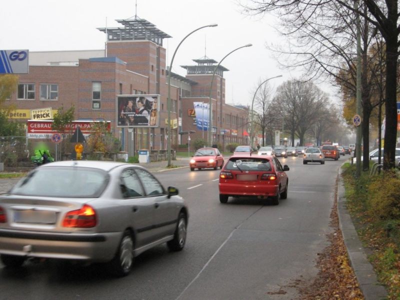 Berliner Allee/Bahnüberg. Rathaus/We.li.