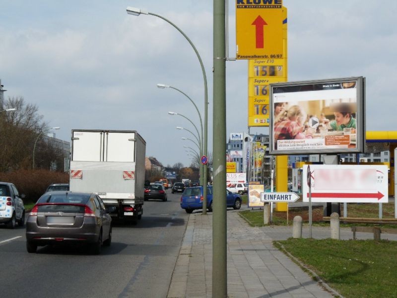 Prenzlauer Promenade  45-46 re. 2. Einf.