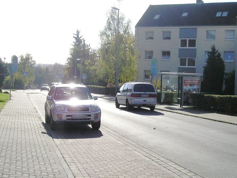 Elbinger Str./Kirche außen