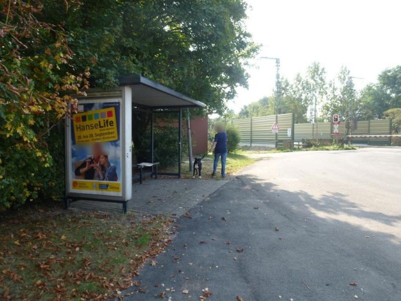 Grönlandstr. 20 re./Bahnübg. außen