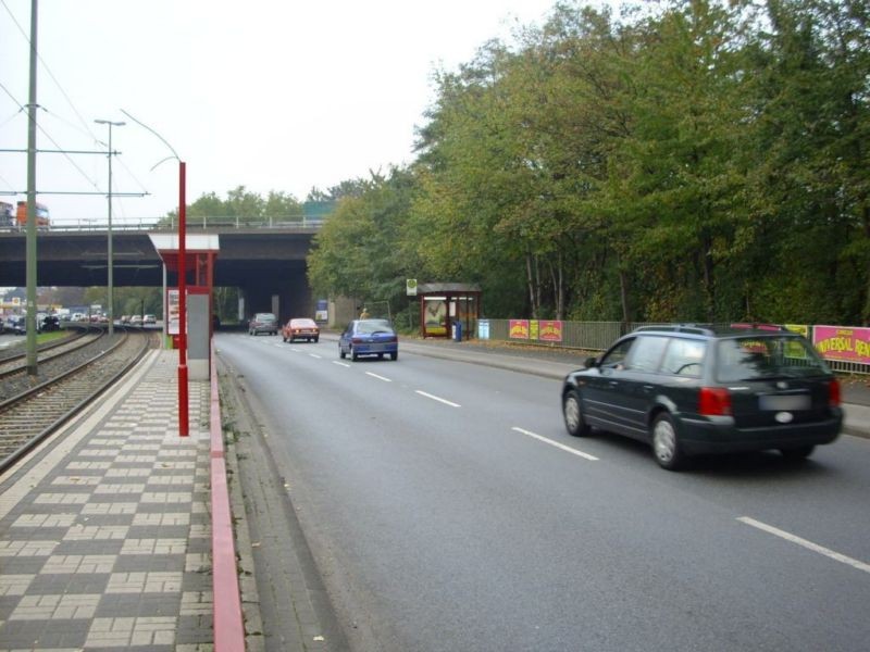 Neumühler Str./Theodor-Heuss-Str./Bus-HST/We.re.