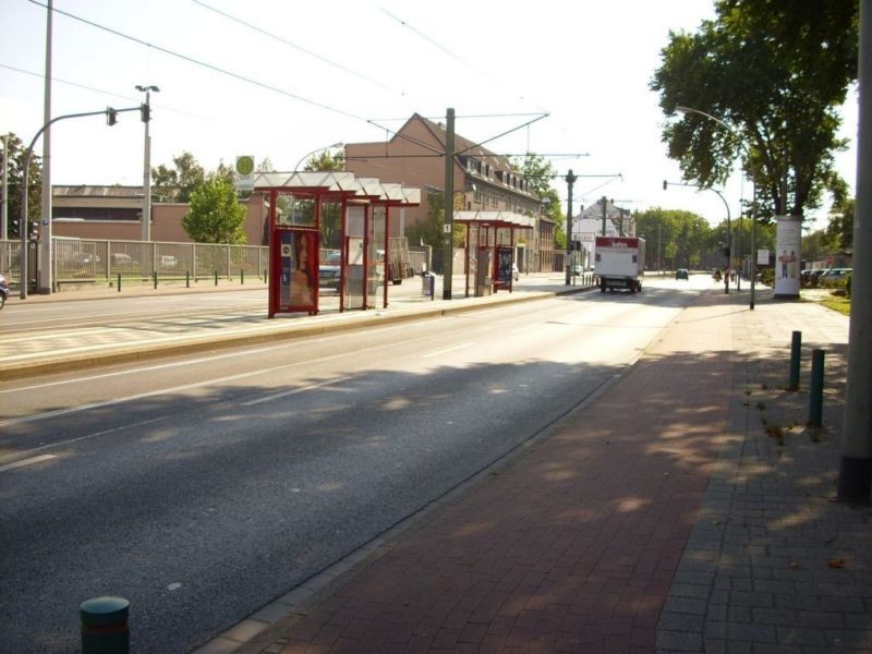 Düsseldorfer Str. 382/Ri. Düsseldorf/li.