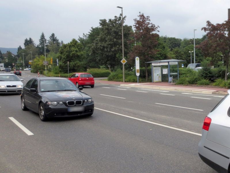 Saalburgstr. 116/Polizei/innen