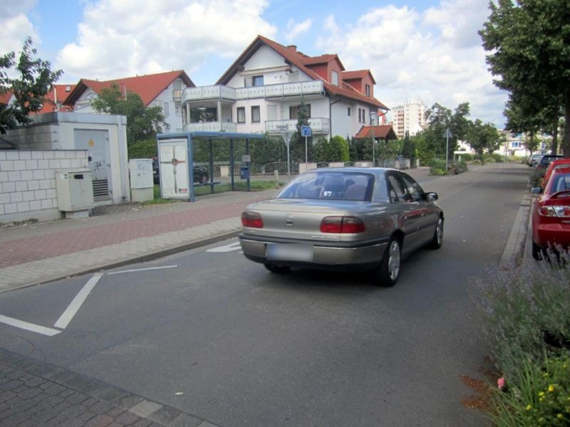 Hermann-Ehlers-Str./Johannes-Eppert-Weg/außen