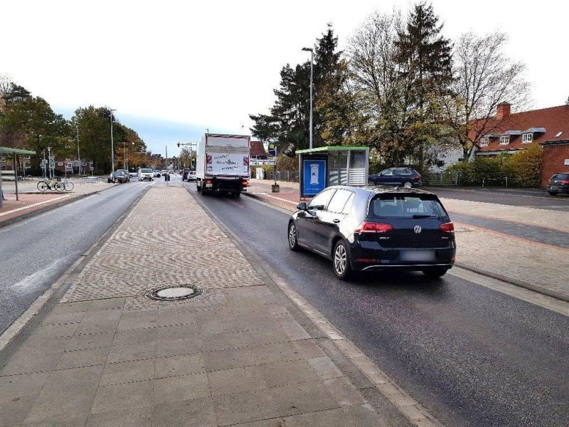 Brabeckstr. 128/Bemeroder Rathausplatz innen