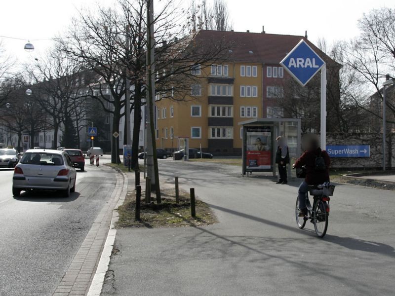 Ferdinand-Wallbrecht-Str./Alvenslebenstr. innen