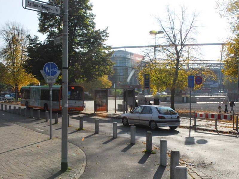 Robert-Enke-Str./Walter-Rodekamp-Platz innen