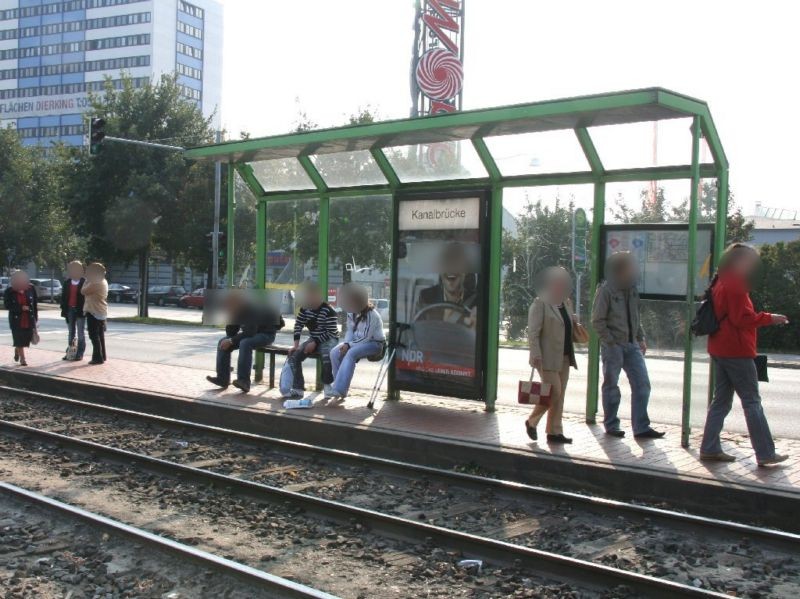 Vahrenwalder Str./Kanalbrücke sew. li. innen