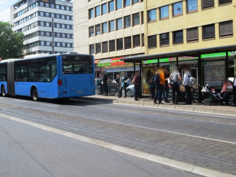 Untere Königsstr. 81-83/Am Stern/innen