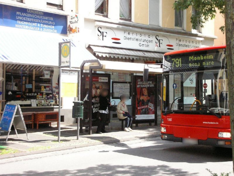 Düsseldorfer Str.  71-73 re.