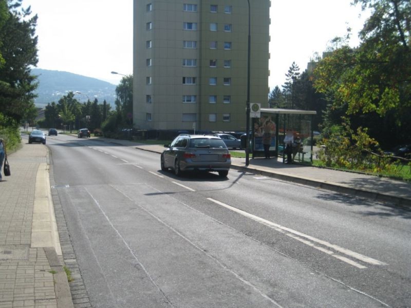 Adenauerstr. neb. 3/Nh. Wiener Str./innen