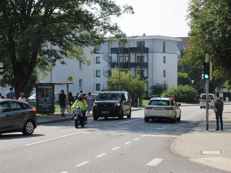 Michael-Henkel-Str. 20/Nh. Schumannstr./außen