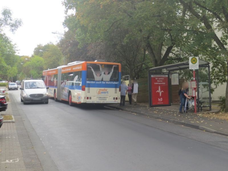 Friedrich-Ebert-Str. geg. 11/Vitr.Innen