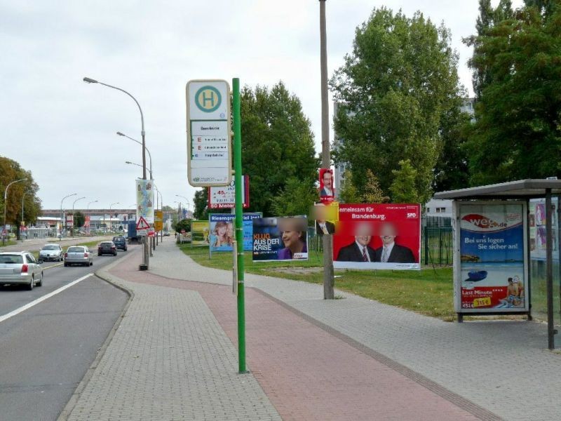 Magdeburger Landstr. vor Stadion sew. we.re.