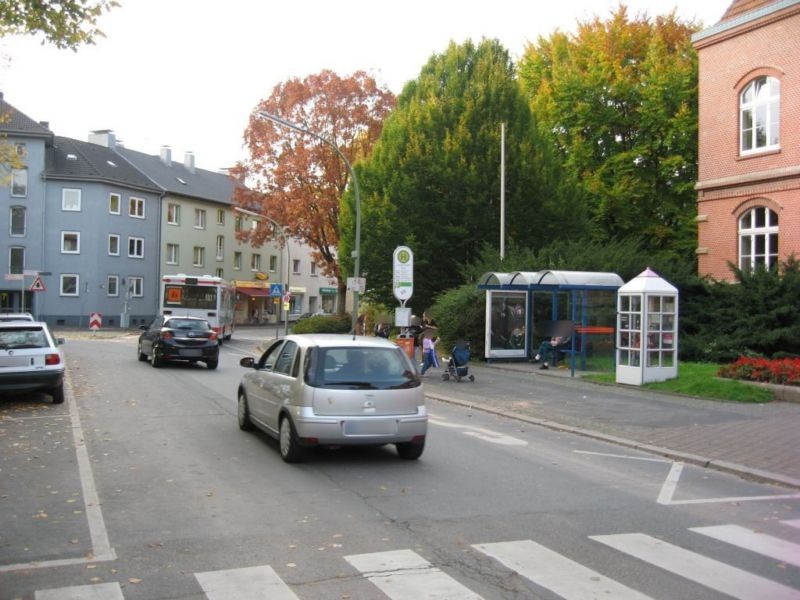 Carl-von-Ossietzky-Platz/Alte Bahnhofstr./We.re.