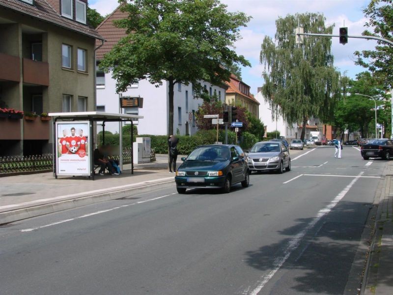 Blumenhaller Weg 74/Kromschröder Str. saw./We.li.