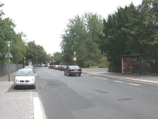 Beethovenstr./Richard-Wagner-Str./vor Schule/innen