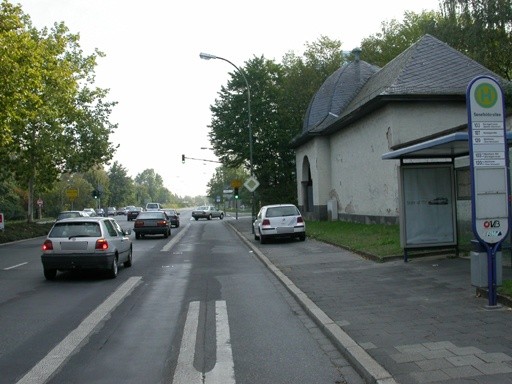 Mühlheimer Str./Senefelderallee/innen