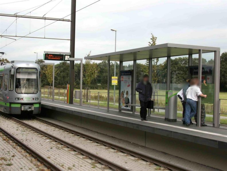 HST Altwarmbüchen Opelstr. saw. innen