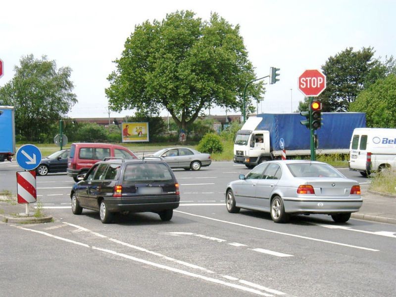 Gladbecker Str. geg. Johanniskirchstr. li.