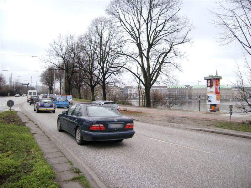 Lombardsbrücke West/Neuer Jungfernstieg