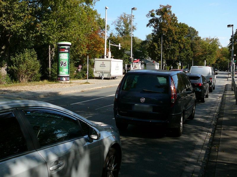 Robert-Enke-Str./Bruchmeisterallee