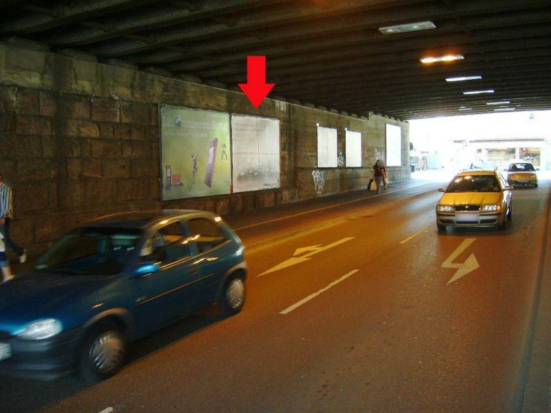 Schillerstr. Ufg. zw. Bahnhof-Pflugfelder Str.