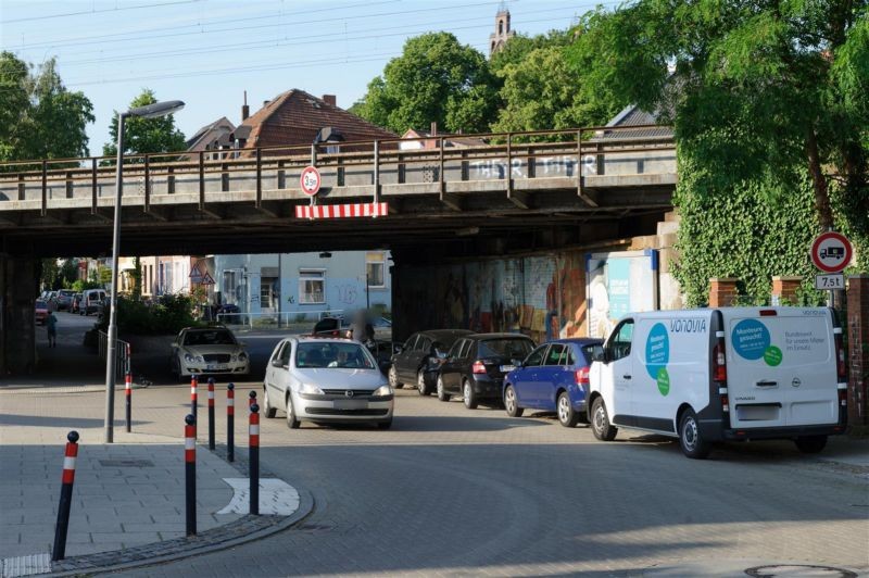 Osterfeuerbergstr. Nh.  16 geg. Burchardstr.