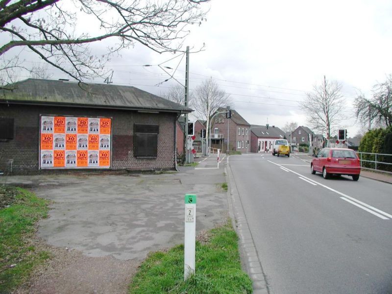 Biether Str. geg. 49/Bahnüberg./Stellwerk Breyell