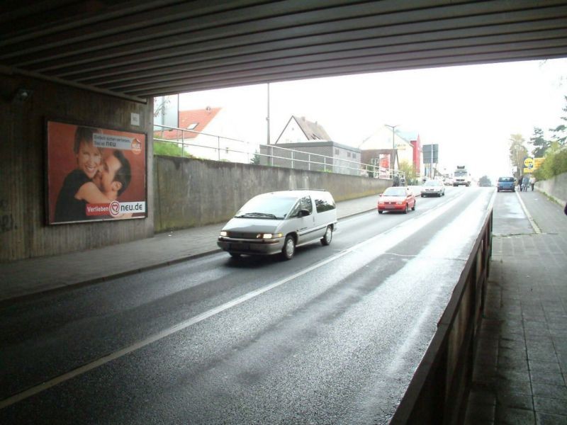 Löwenberger Str./Karl-Hertel-Str.