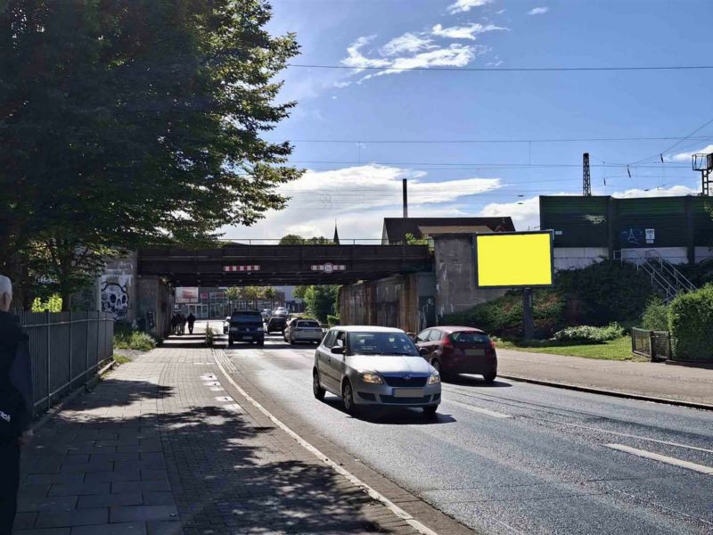Ritterhuder Heerstr. neb.  46 vor DB-Brücke CS