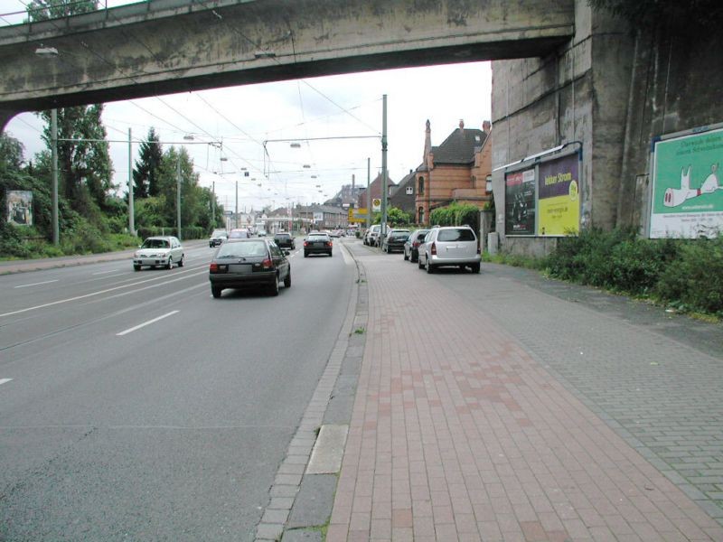 Friedrich-Ebert-Str. neb.  59 li.