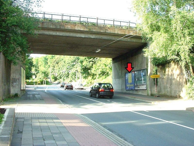 Kreuzstr. Ufg. neb.  61 geg. Hochdahler Str.