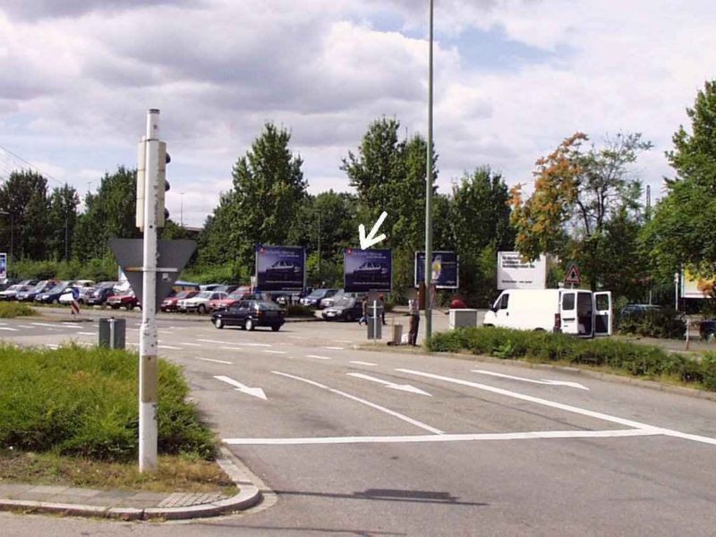Pasadenaallee Zuf. Hbf. Nh. Lorientallee re.