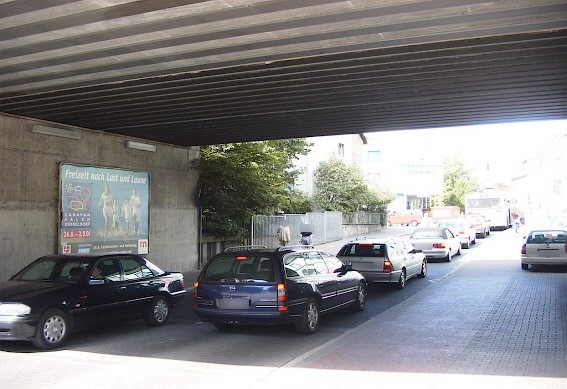 Schlüterstr. Ufg. Nh. Bahnstr.