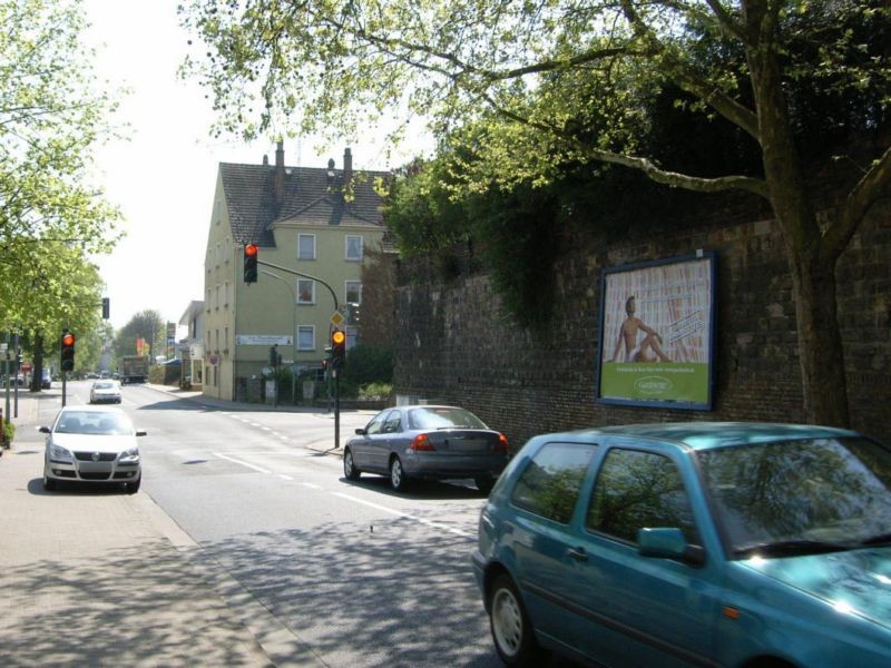 Barbarastr. geg. Gebrüder-Lang-Str. li.