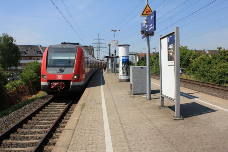 S-Bf Eller-Mitte, Ausgang Am Karnap, VS