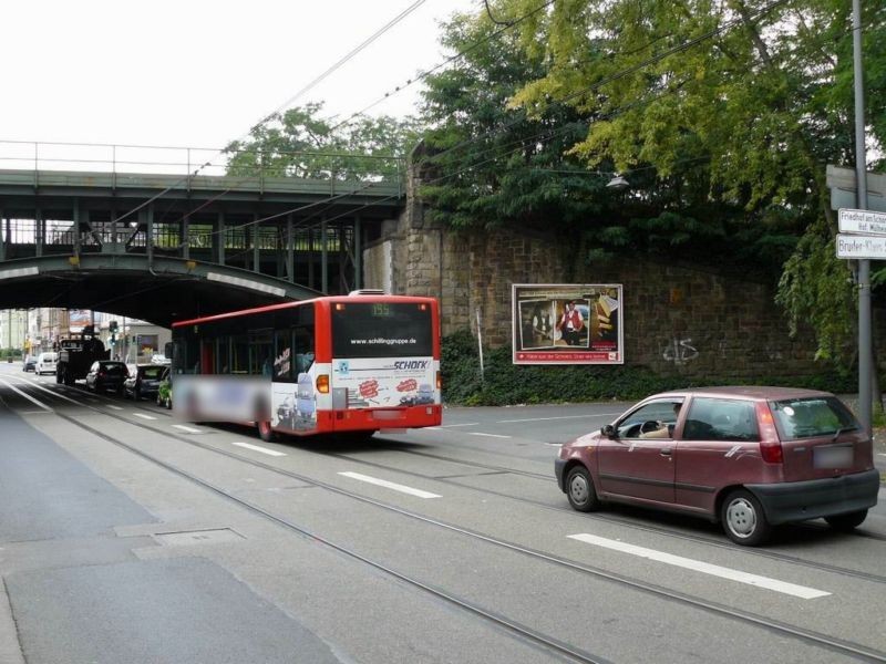 Berliner Str./Höhenhauser Ring quer