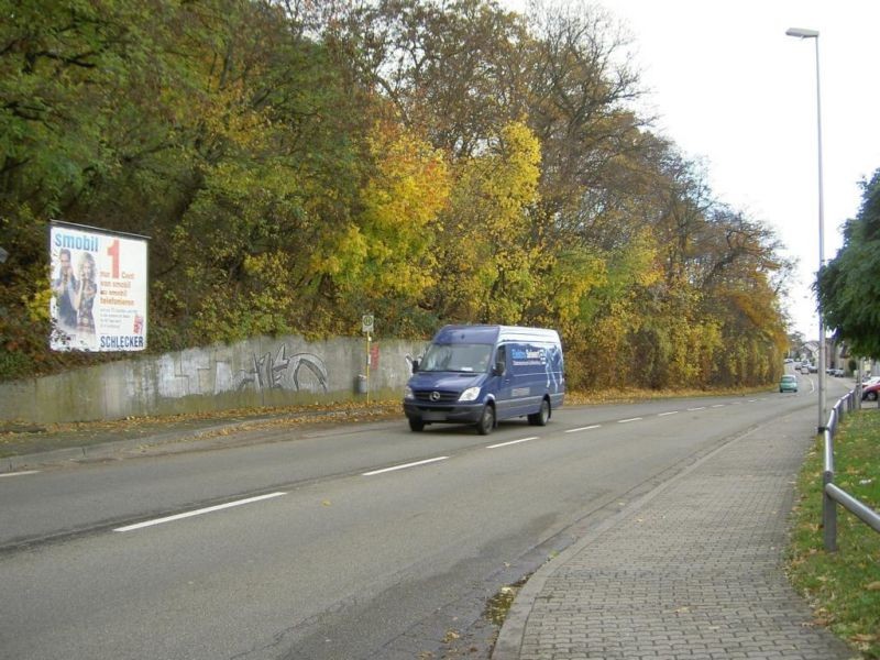 Straße des 13. Januar/ Luisenthal