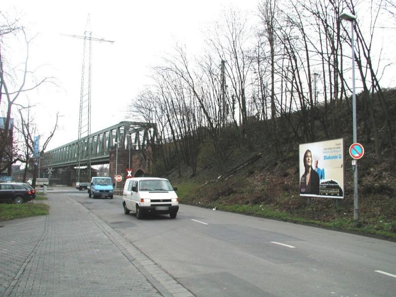 An der Kaiserbrücke/Am Floßhafen/li.
