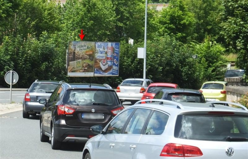 Dr.-Theodor-Neubauer-Str. Nh. Bahnhofstr.